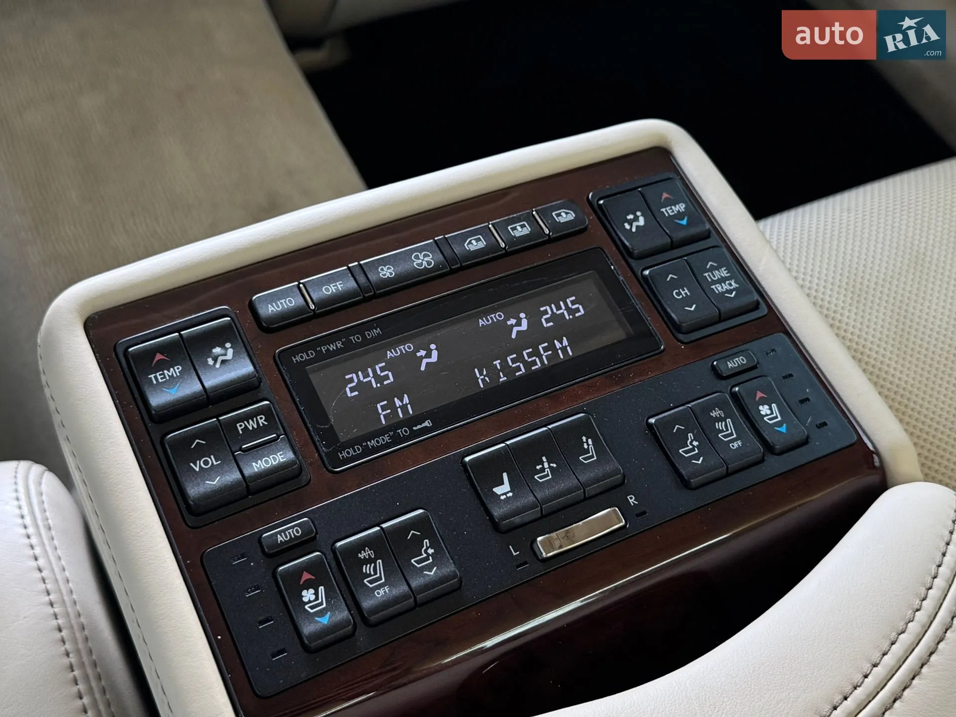 2014 Lexus LS - мініатюра 31