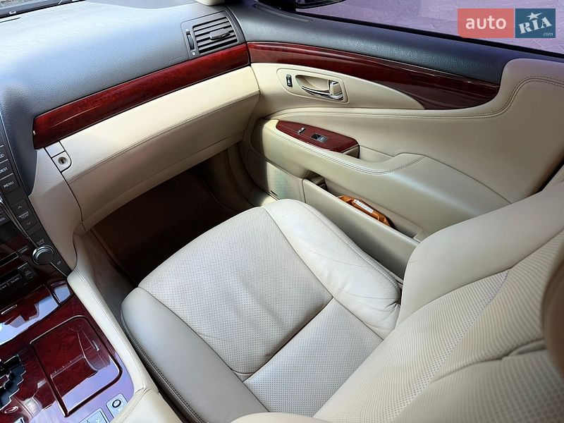 Седан Lexus LS 2007 в Одессе