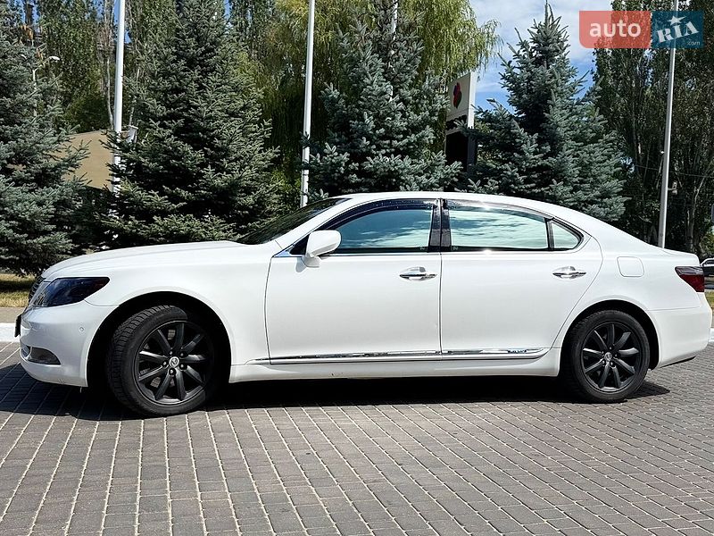 Седан Lexus LS 2007 в Одесі