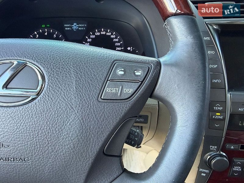 Седан Lexus LS 2007 в Ивано-Франковске
