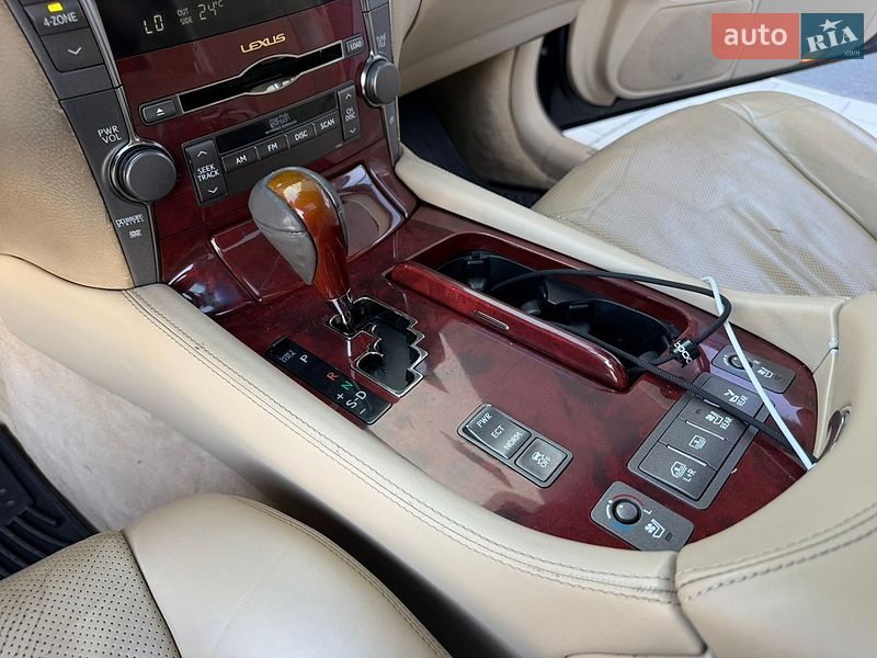 Седан Lexus LS 2007 в Ивано-Франковске