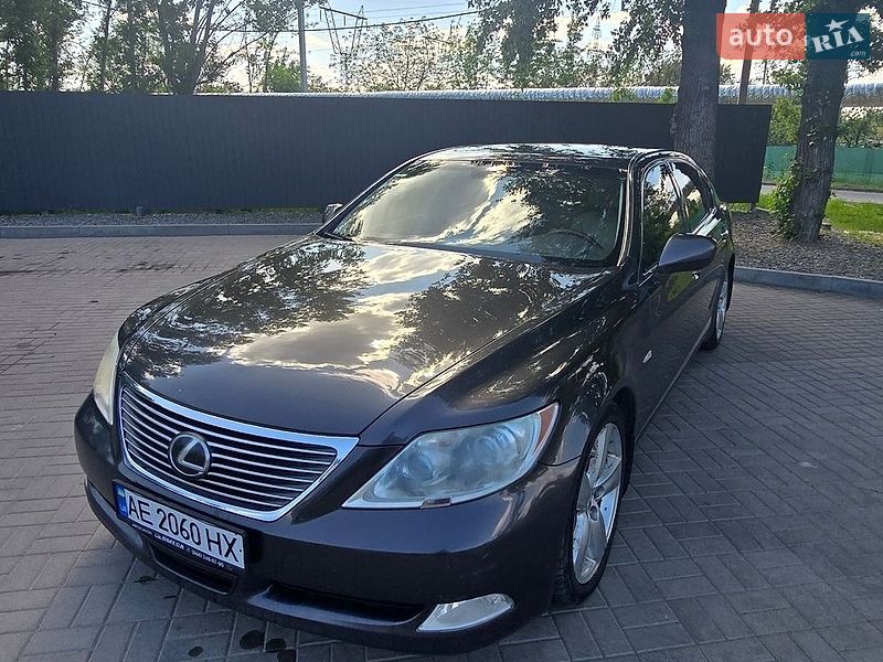 Седан Lexus LS 2008 в Днепре