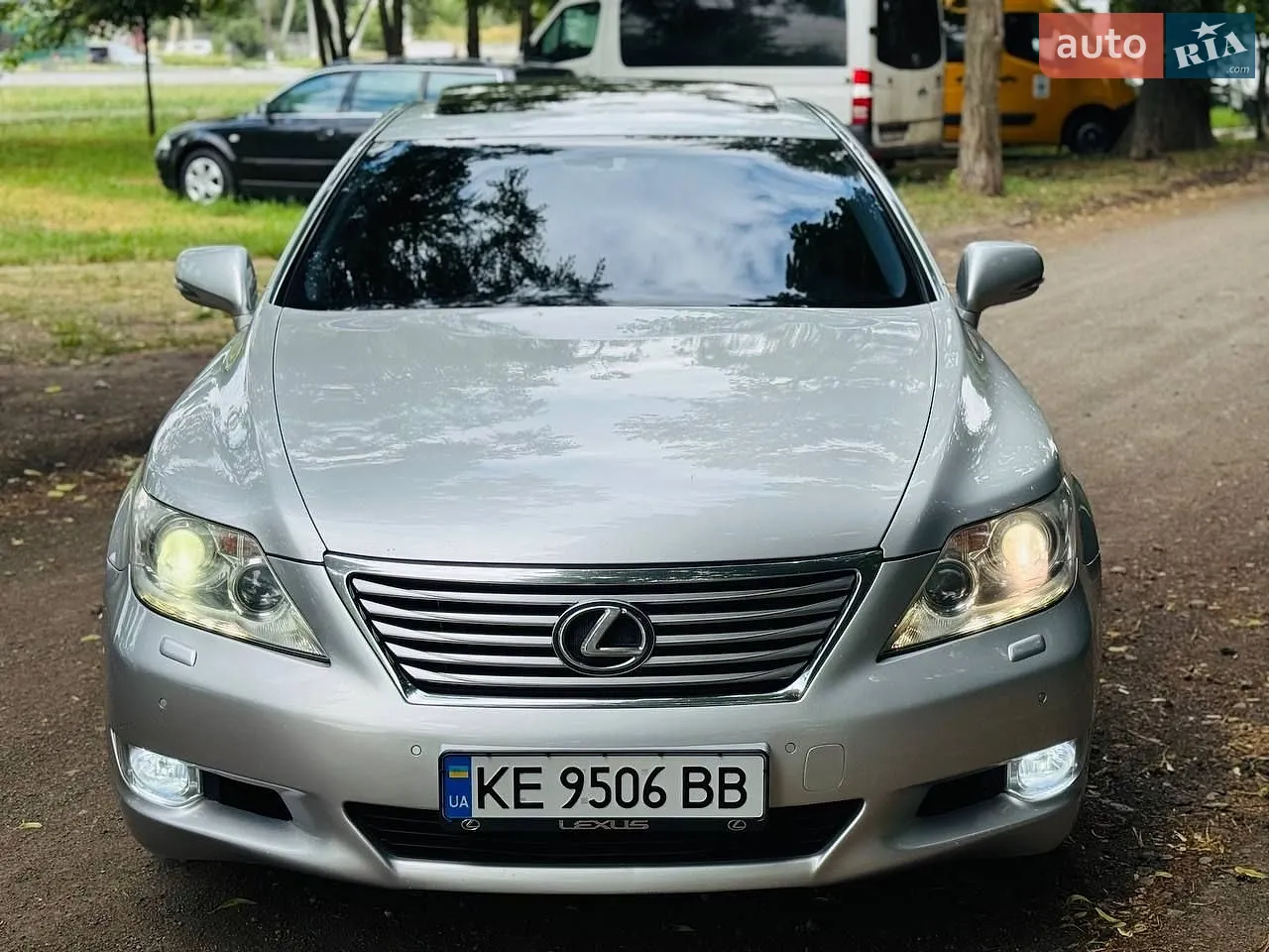 2010 Lexus LS - мініатюра 2