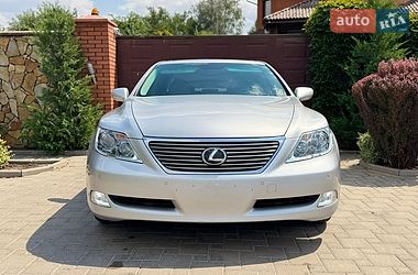 Седан Lexus LS 2007 в Миколаєві