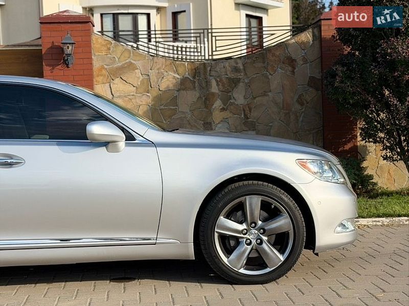 Седан Lexus LS 2007 в Миколаєві