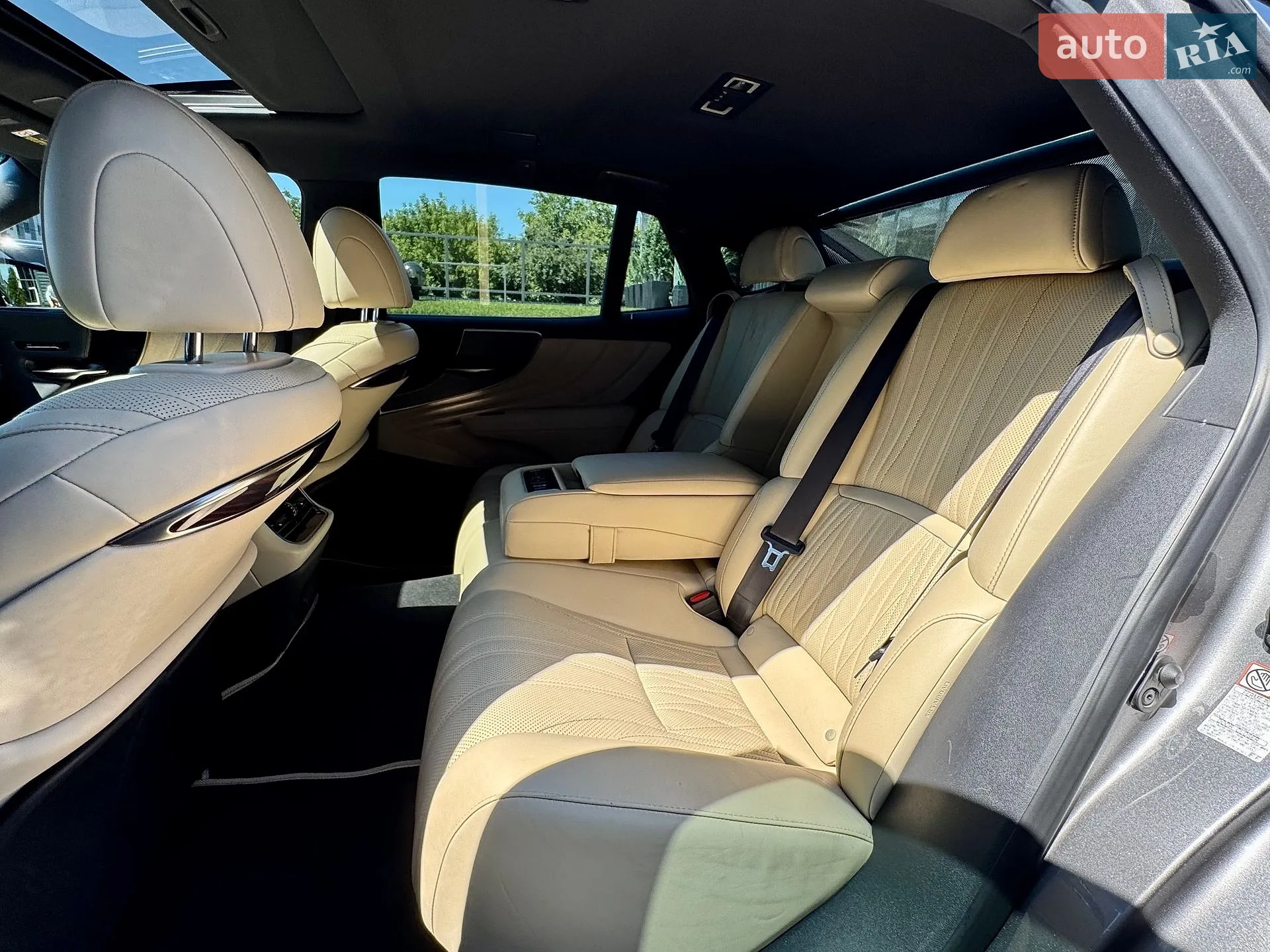 2020 Lexus LS - мініатюра 31