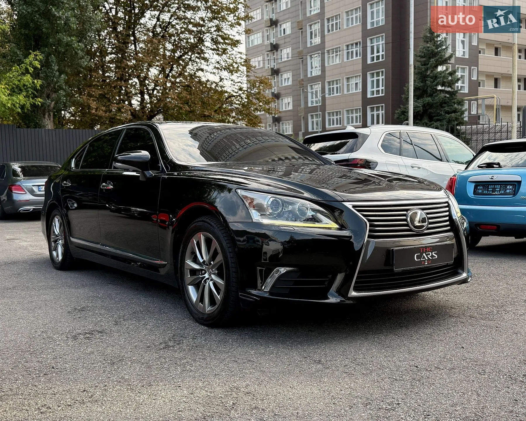 2014 Lexus LS - мініатюра 3