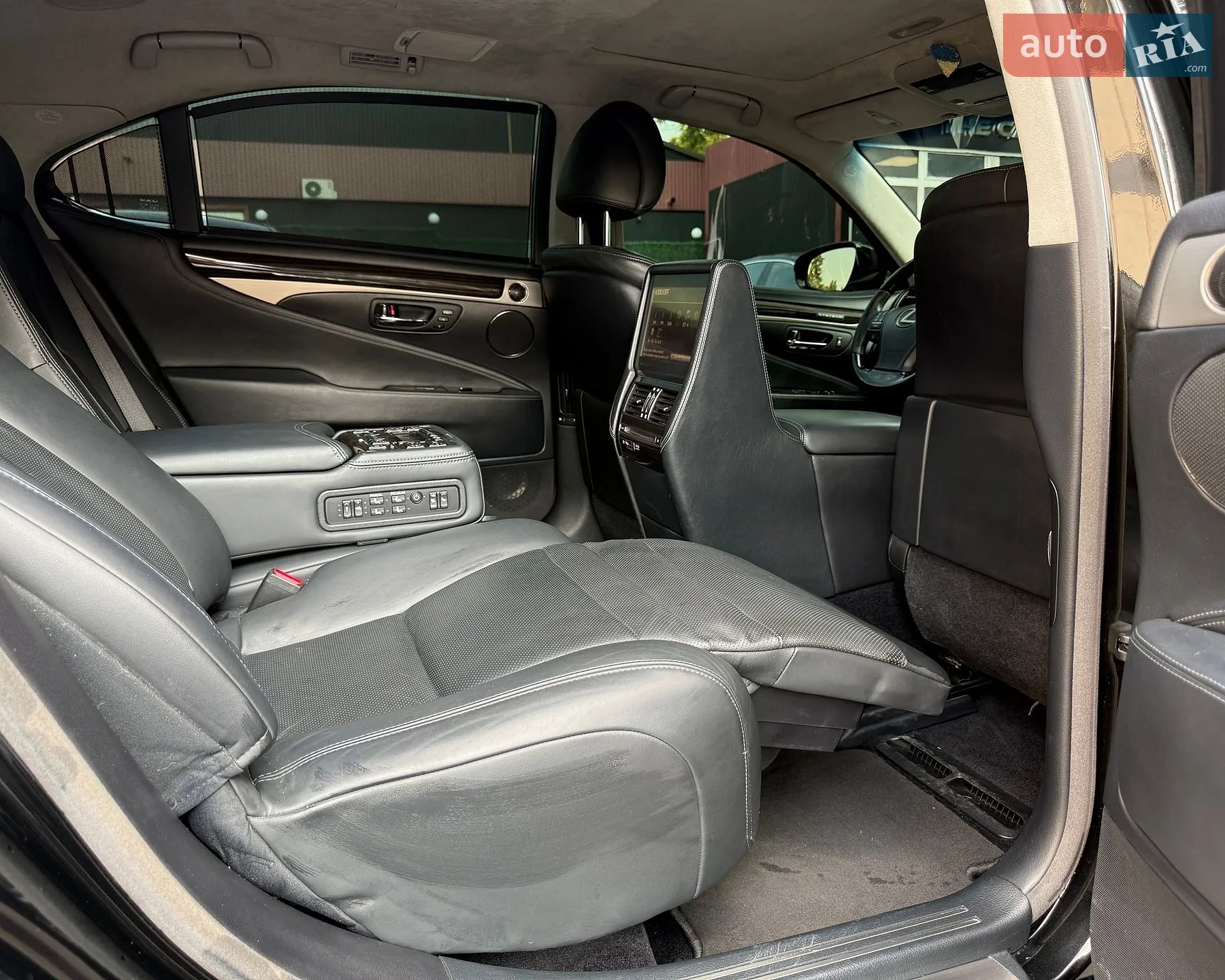 2014 Lexus LS - мініатюра 17