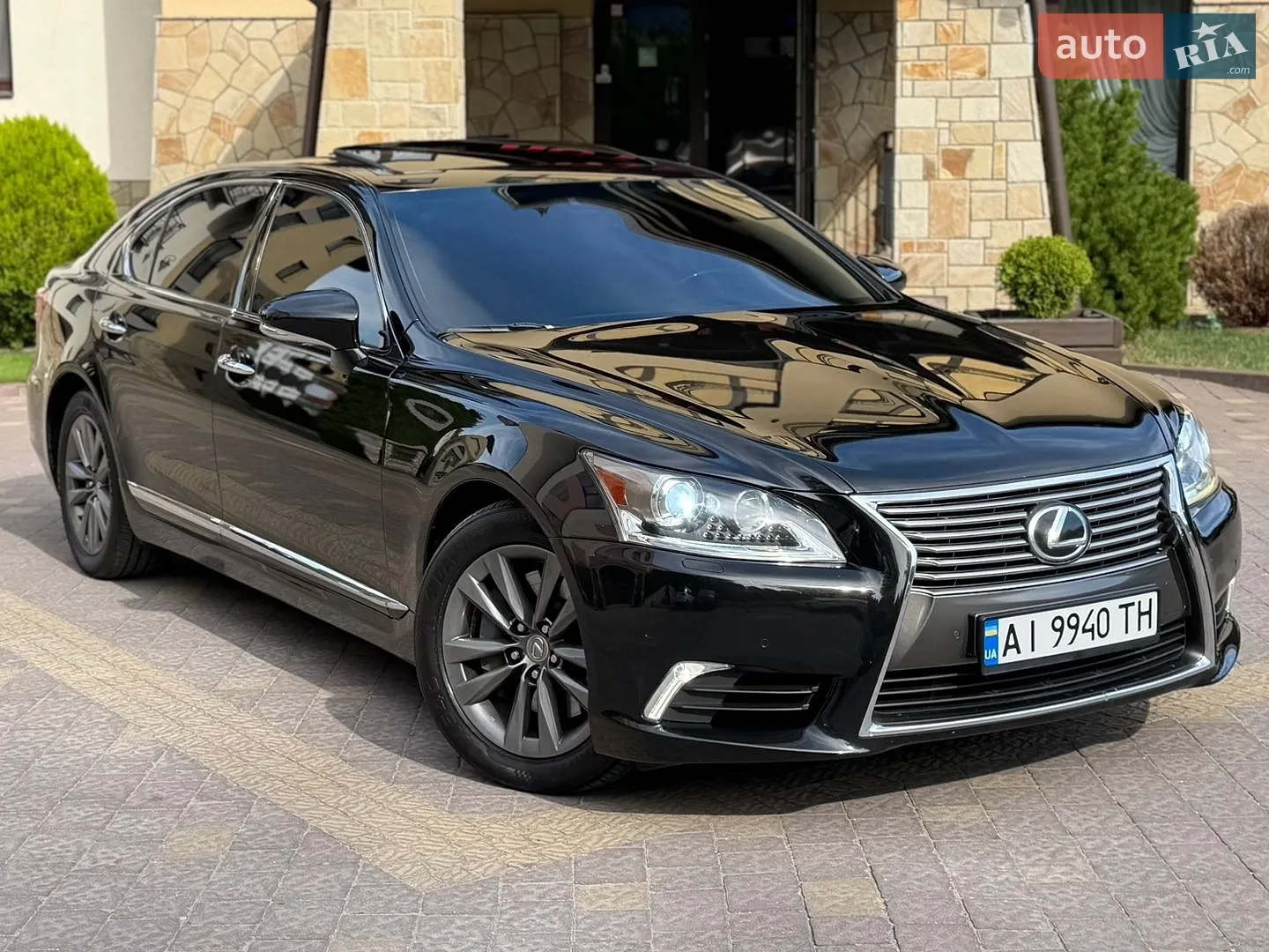 2012 Lexus LS - фото 1