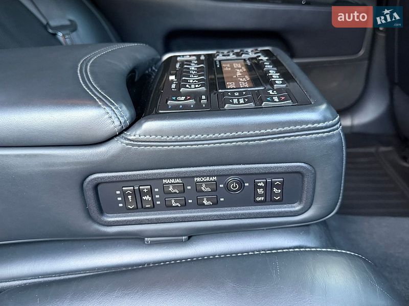 Седан Lexus LS 2012 в Тернополі