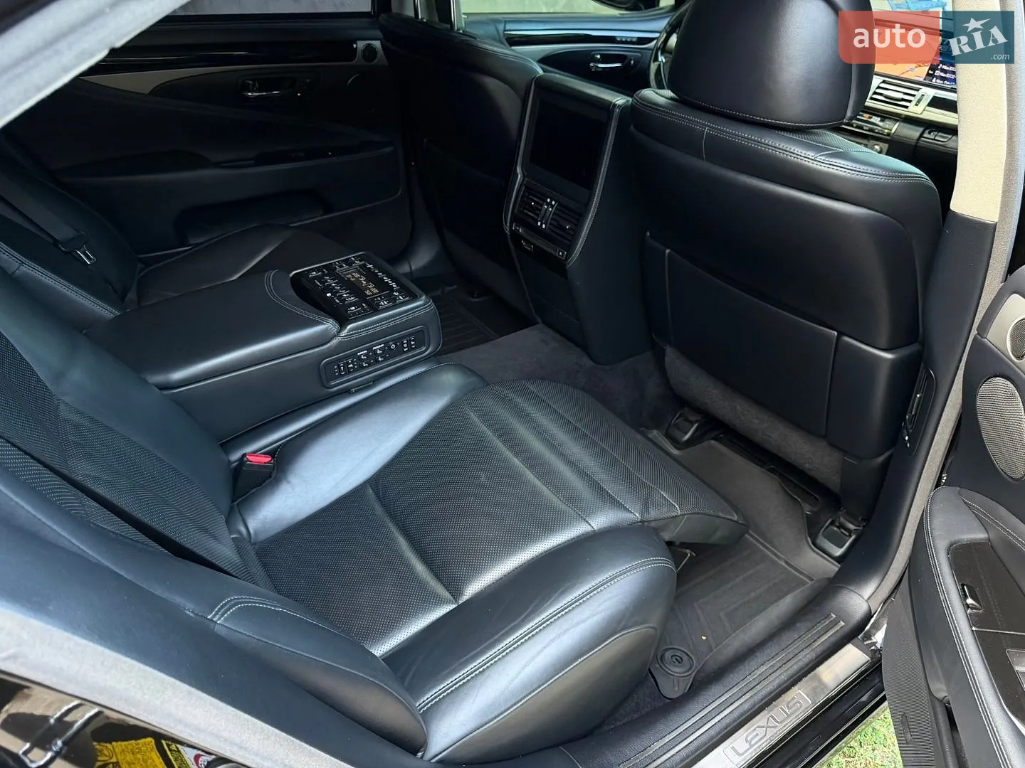 2012 Lexus LS - мініатюра 47