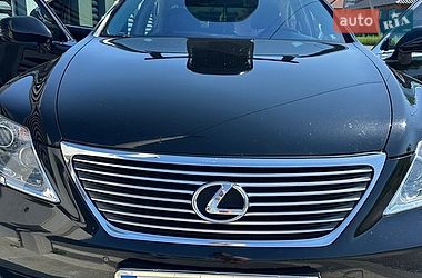 Седан Lexus LS 2008 в Ужгороде