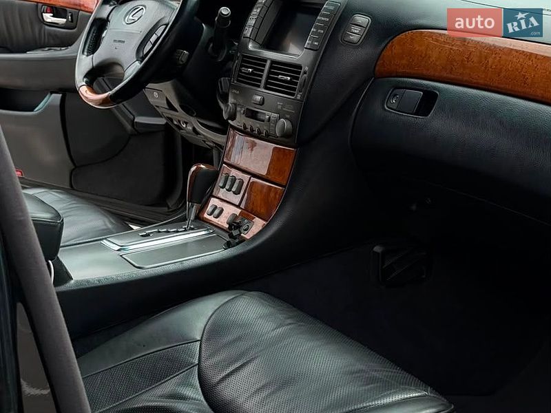 Седан Lexus LS 2002 в Києві