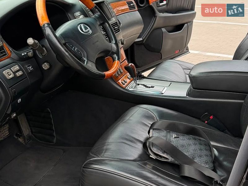 Седан Lexus LS 2002 в Києві