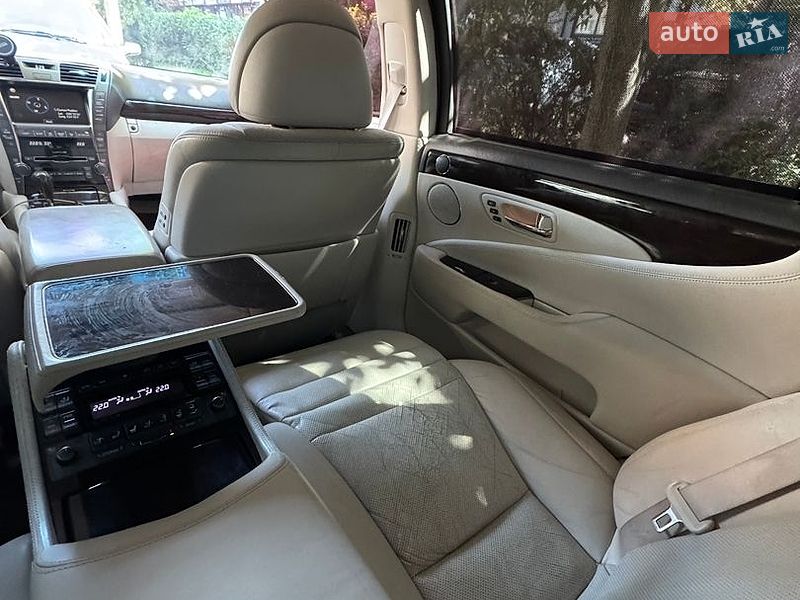 Седан Lexus LS 2007 в Івано-Франківську