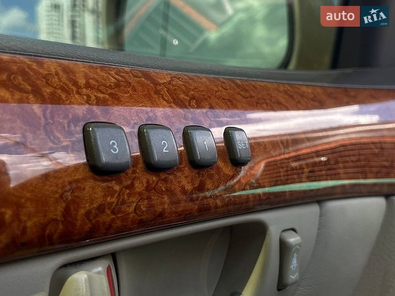 Седан Lexus LS 2005 в Киеве
