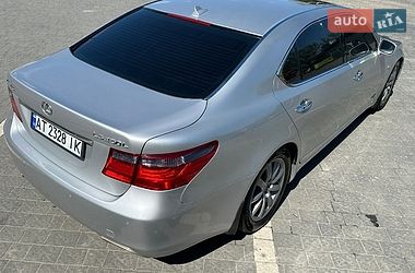 Седан Lexus LS 2007 в Ивано-Франковске