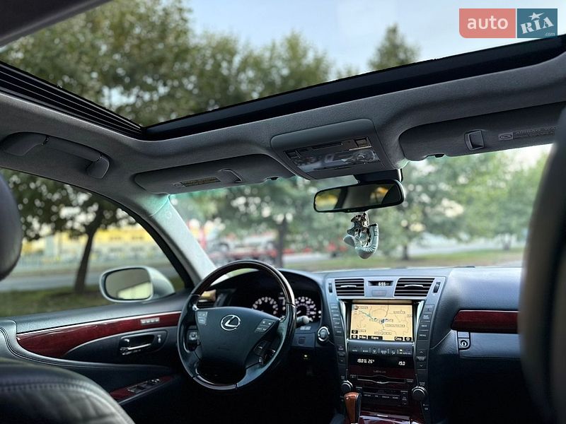 Седан Lexus LS 2008 в Дніпрі
