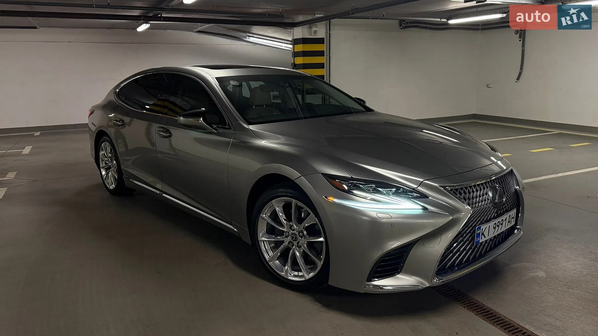 2020 Lexus LS - мініатюра 3