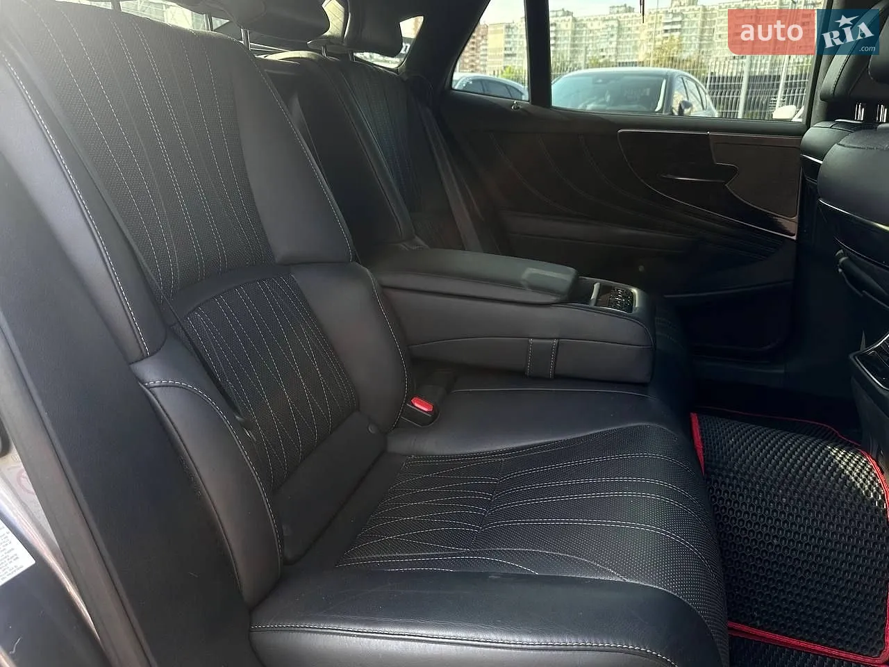 2018 Lexus LS - мініатюра 13
