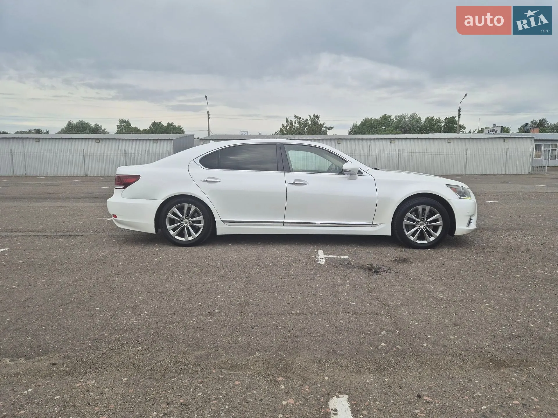 2013 Lexus LS - мініатюра 9