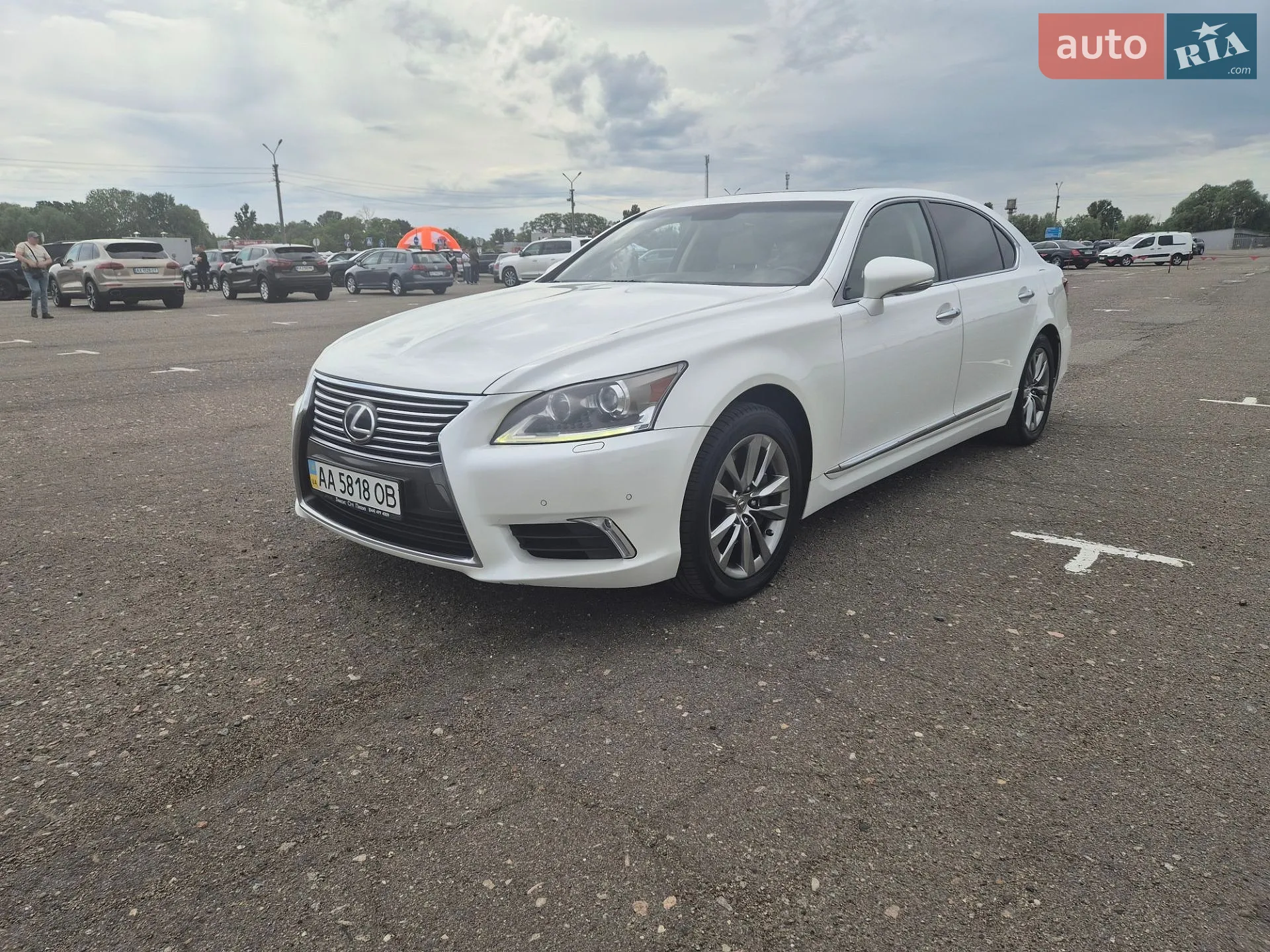 2013 Lexus LS - мініатюра 3