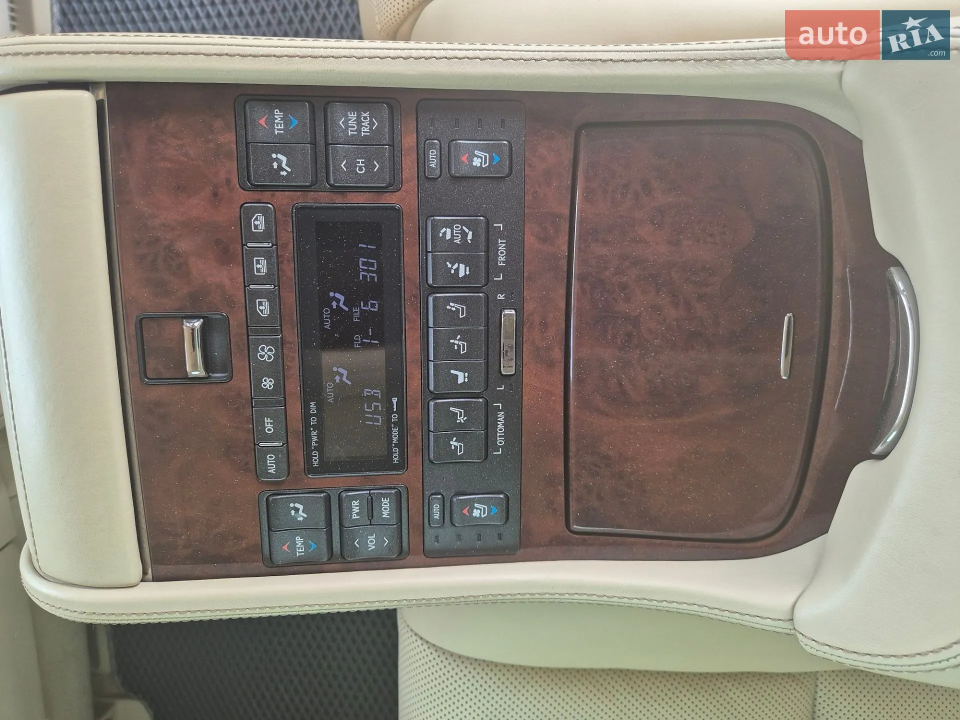 2013 Lexus LS - мініатюра 13