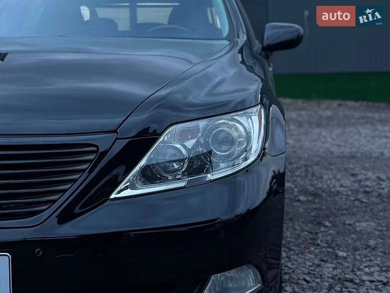 Седан Lexus LS 2007 в Киеве