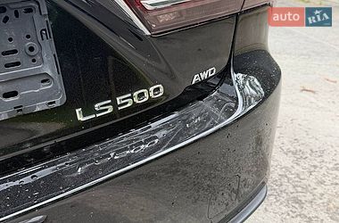 Седан Lexus LS 2018 в Киеве