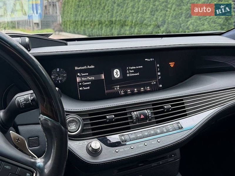 Седан Lexus LS 2018 в Киеве