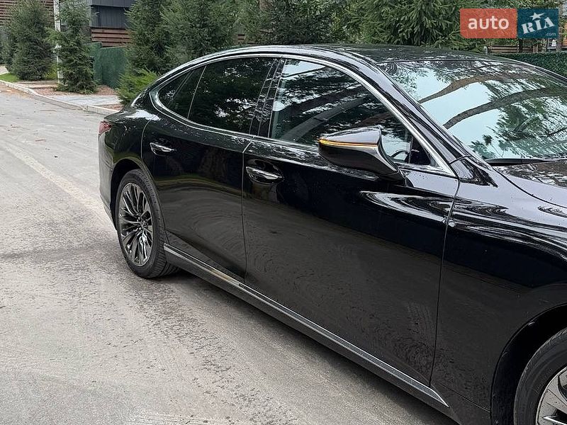 Седан Lexus LS 2018 в Киеве