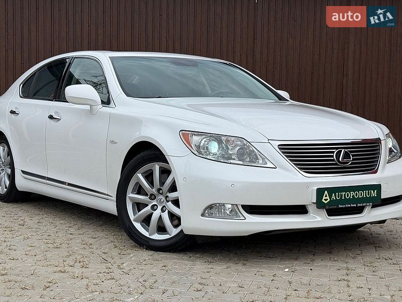 Lexus LS 2008