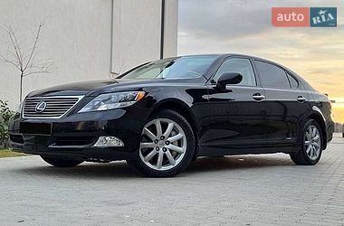 Седан Lexus LS 2009 в Ужгороді