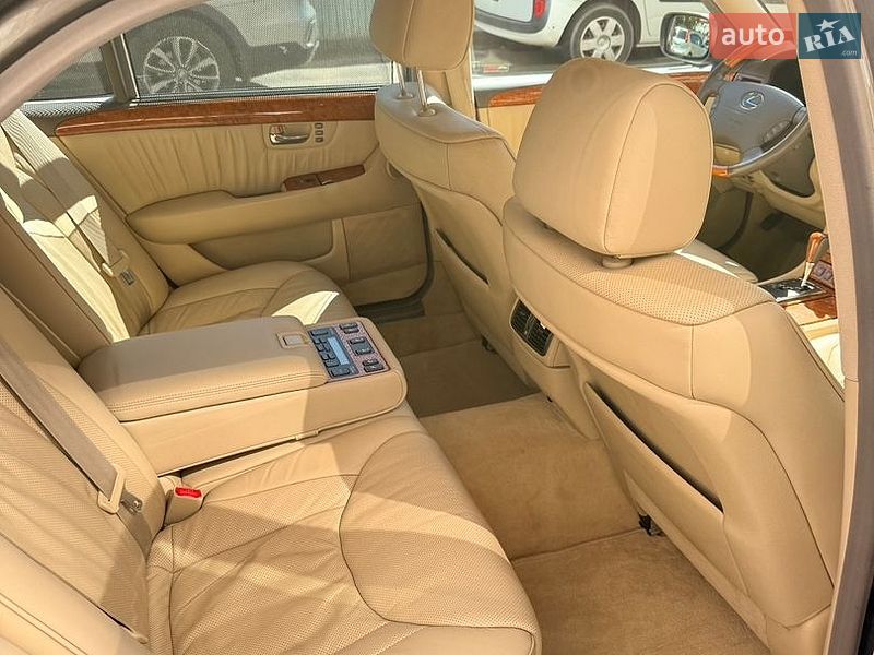 Седан Lexus LS 2005 в Одессе