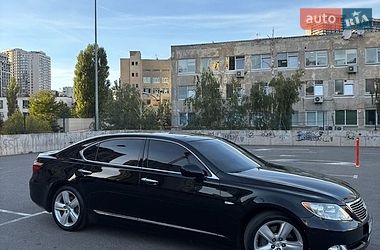 Седан Lexus LS 2007 в Киеве