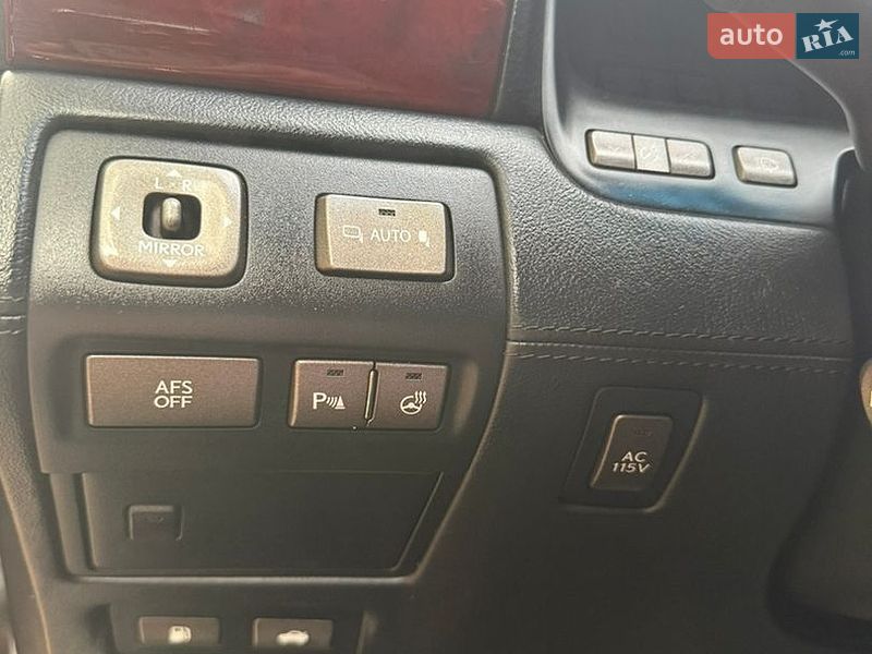 Седан Lexus LS 2007 в Умани