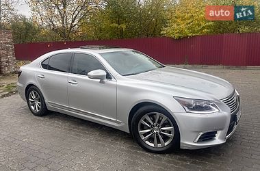 Седан Lexus LS 2013 в Львові