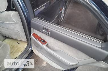 Седан Lexus LS 1994 в 