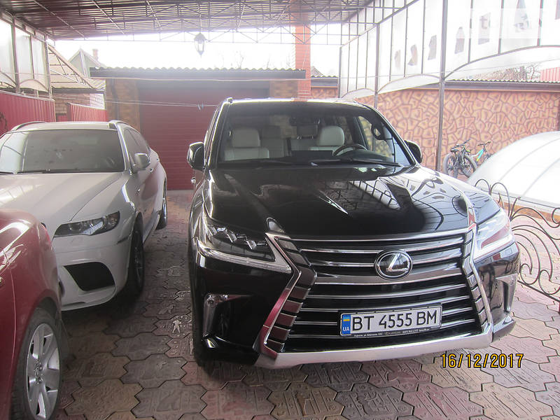 Lexus LX 2016 года