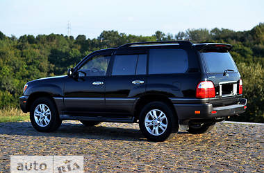 Внедорожник / Кроссовер Lexus LX 2003 в 