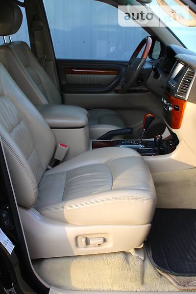 Внедорожник / Кроссовер Lexus LX 2003 в Одессе