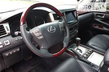 Внедорожник / Кроссовер Lexus LX 2014 в Киеве