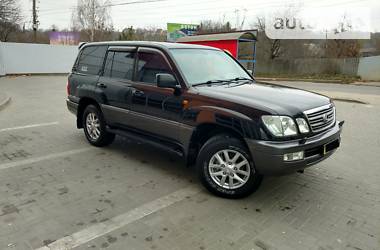 Позашляховик / Кросовер Lexus LX 2003 в Чернівцях