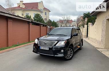 Внедорожник / Кроссовер Lexus LX 2011 в Одессе