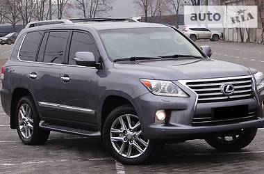 Lexus LX 2013