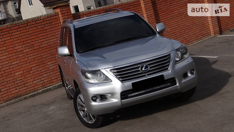 Внедорожник / Кроссовер Lexus LX 2009 в Одессе