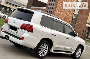 Позашляховик / Кросовер Lexus LX 2008 в 