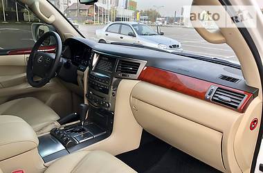 Позашляховик / Кросовер Lexus LX 2008 в 