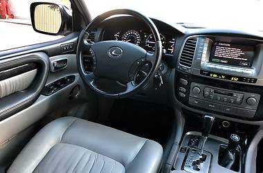 Внедорожник / Кроссовер Lexus LX 2007 в 