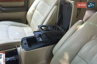 Позашляховик / Кросовер Lexus LX 2006 в 